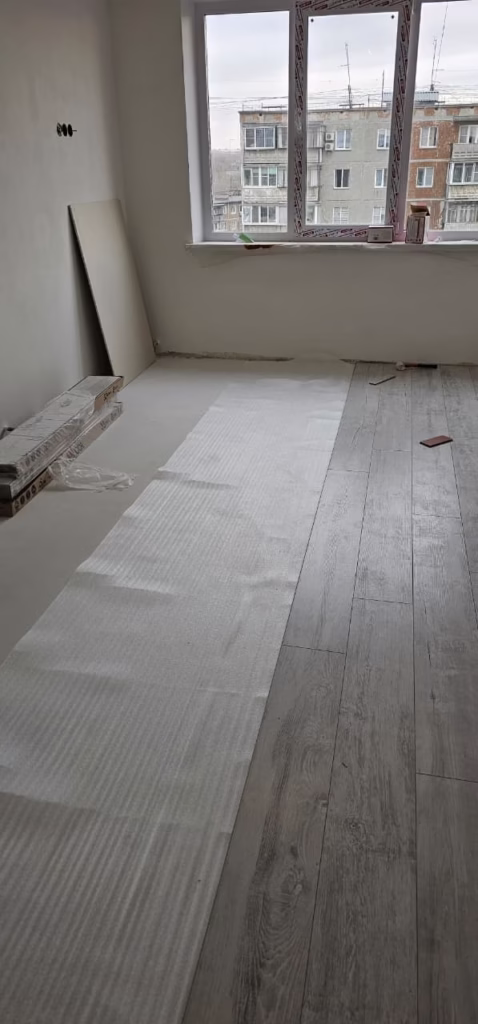 беспороговая укладка ламината