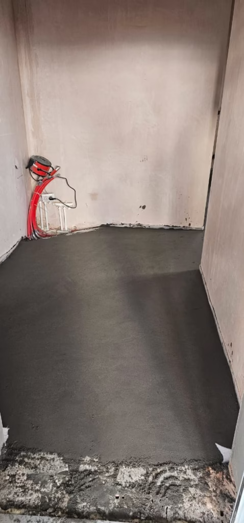 стяжки пола в доме 25 м²